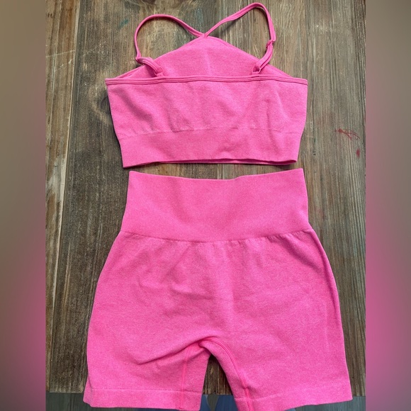 Workout Set - Picture 3 of 3